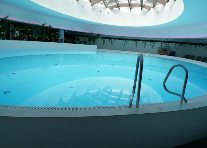 Hanza Tower Apartment-basen Lägenhet