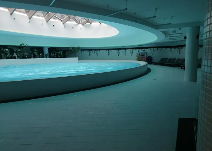 Hanza Tower Apartment-basen 公寓 *