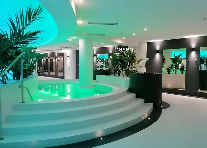 Hanza Tower Apartment-basen Lägenhet *