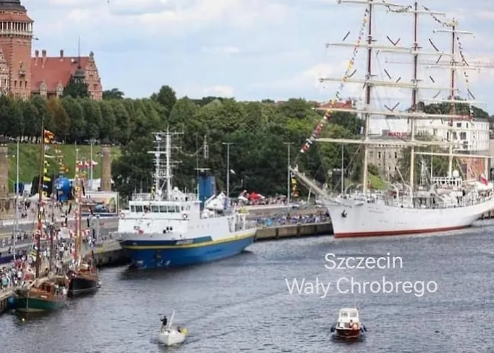 公寓 Hanza Tower Apartment-basen